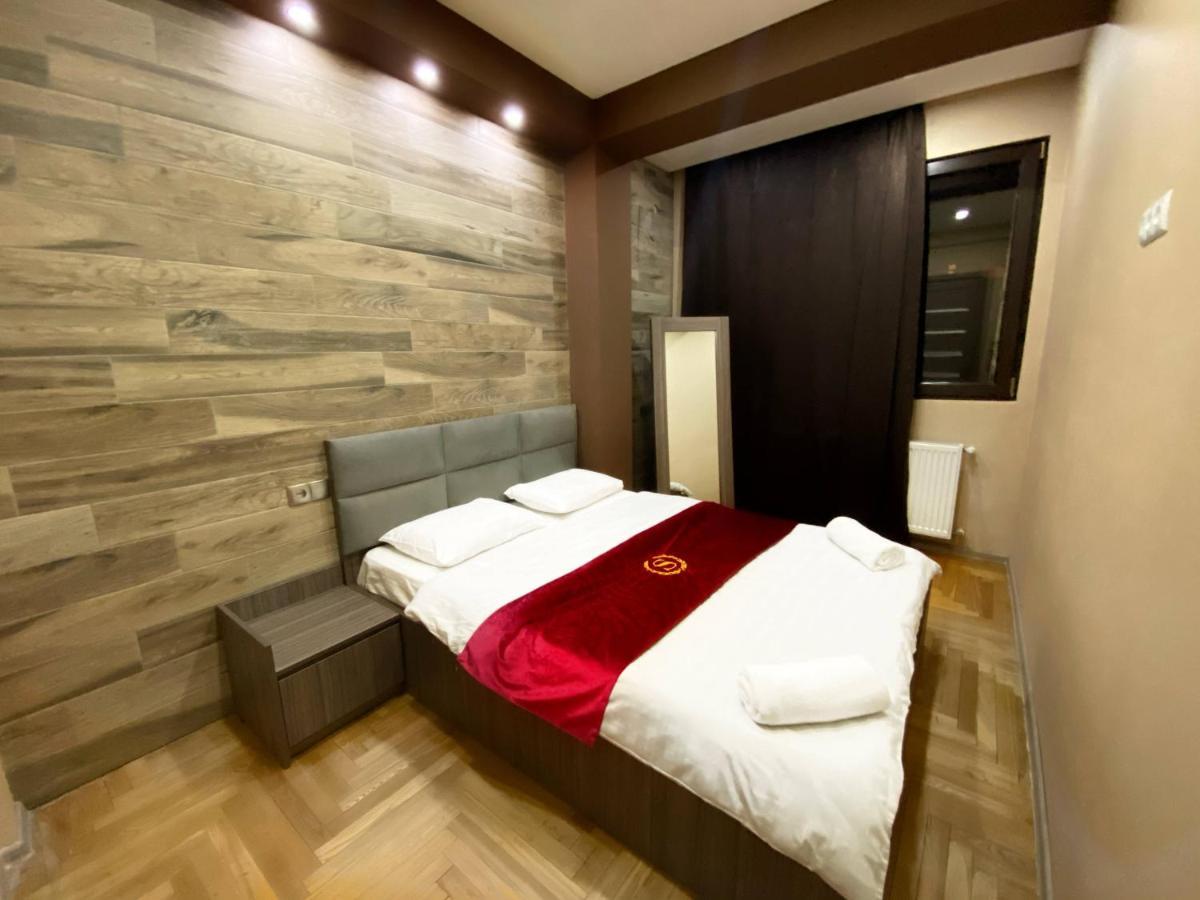 Superior Apartment On Kostava Tbilisi Exterior foto